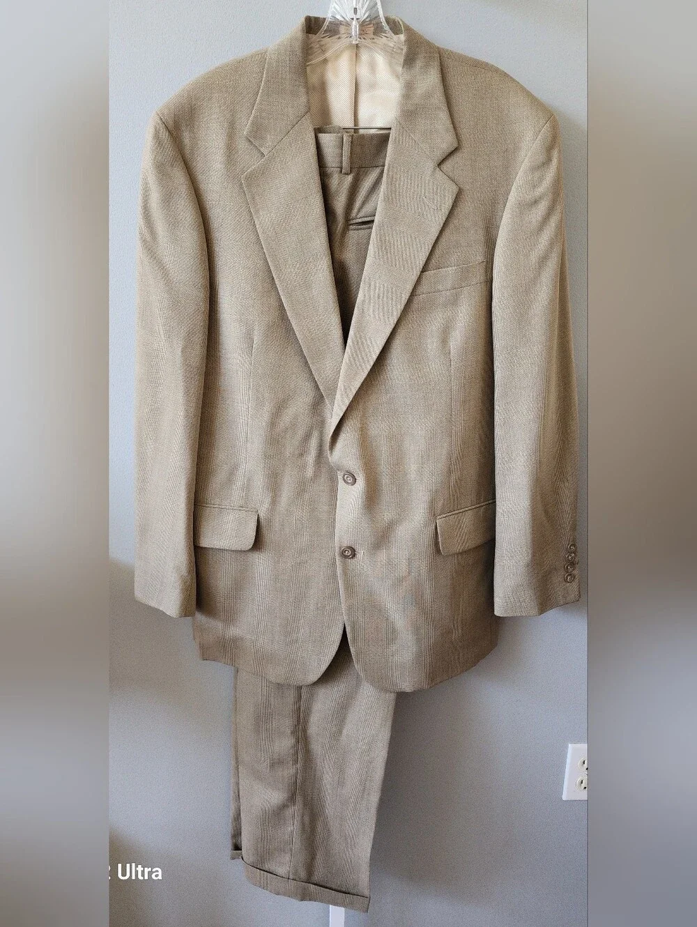 Oscar de la Renta Light Tan Men's Two-Piece Suit
